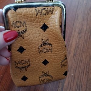 MOM small clasp purse accessory